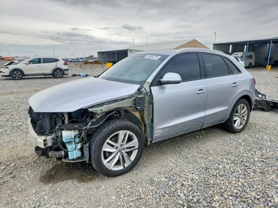 WA1ECCFS7JR****** 2018 Audi Q3