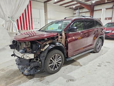 5TDJZRFH6JS****** 2018 Toyota Highlander