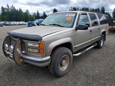 1GKGK26J2XJ****** 1999 GMC Suburban