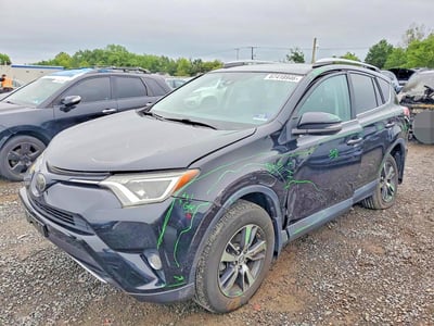 2T3RFREV5JW****** 2018 Toyota RAV4