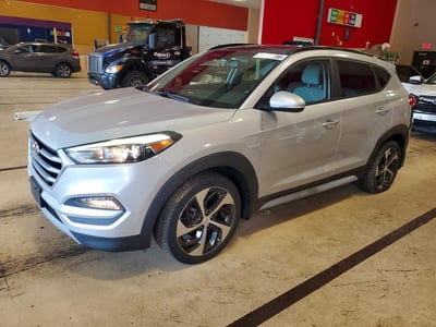 KM8J3CA26JU****** 2018 Hyundai Tucson