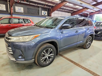 5TDBZRFH3KS****** 2019 Toyota Highlander