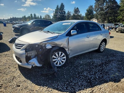 2T1BU4EE8DC****** 2013 Toyota Corolla