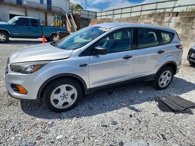 1FMCU0F7XJU****** 2018 Ford Escape