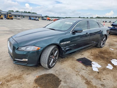 SAJWA2GE9KM****** 2019 Jaguar XJ-Series