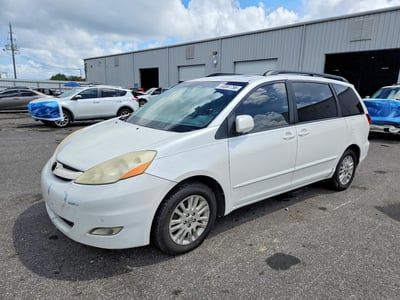 5TDYK4CC3AS****** 2010 Toyota Sienna