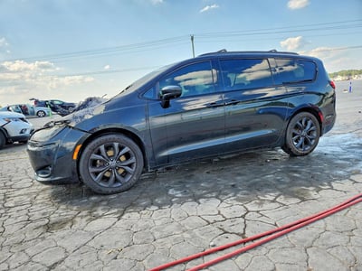2C4RC1EG6JR****** 2018 Chrysler Pacifica