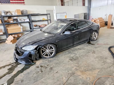 5YJSA1E28FF****** 2015 Tesla Model S
