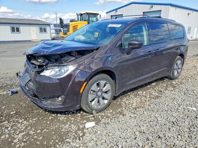 2C4RC1L72JR****** 2018 Chrysler Pacifica