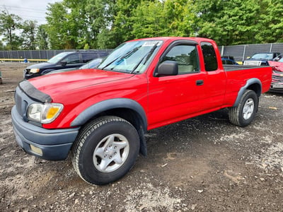 5TEWN72N33Z****** 2003 Toyota Tacoma