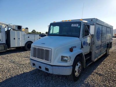 1FVABPBV41H****** 2001 Freightliner Fl60