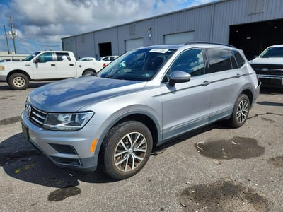 3VV3B7AX2LM****** 2020 Volkswagen Tiguan
