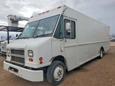 4UZAANBW14C****** 2004 Freightliner MT45 Chassis