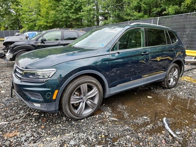 3VV4B7AX9JM****** 2018 Volkswagen Tiguan