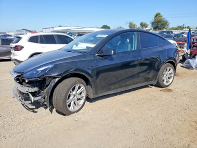 7SAYGAEE6PF****** 2023 Tesla Model Y