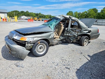 2MEFM75W11X****** 2001 Mercury Grand Marquis