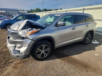 5TDJKRFH2GS****** 2016 Toyota Highlander