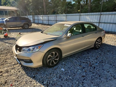 1HGCR2F81HA****** 2017 Honda Accord