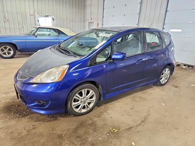 JHMGE8H63BC****** 2011 Honda Fit