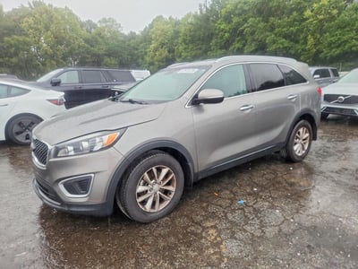 5XYPG4A32HG****** 2017 Kia Sorento