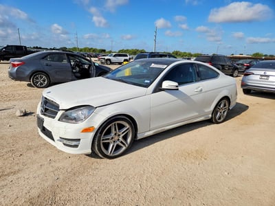 WDDGJ4HB0FG****** 2015 Mercedes-Benz C-Class