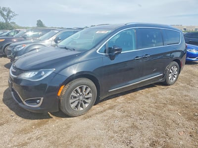 2C4RC1EG2KR****** 2019 Chrysler Pacifica