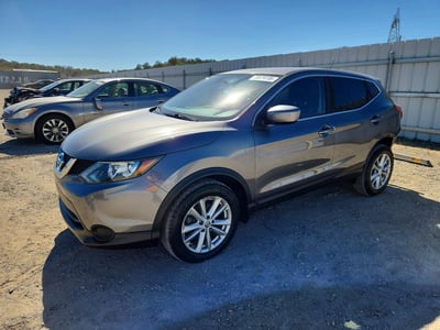 JN1BJ1CP9HW****** 2017 Nissan Rogue Sport