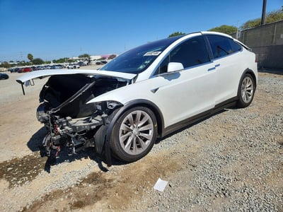 5YJXCBE2XJF****** 2018 Tesla Model X