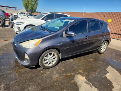 JTDKDTB3XD1****** 2013 Toyota Prius C