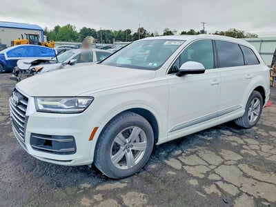 WA1LHAF76JD****** 2018 Audi Q7