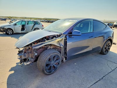 7SAYGDEE4PA****** 2023 Tesla Model Y
