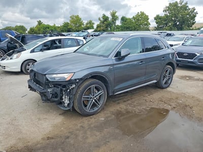 WA1E2AFY2M2****** 2021 Audi Q5
