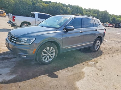3VV3B7AX0JM****** 2018 Volkswagen Tiguan