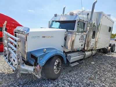 5KJJABCK58P****** 2008 Western Star 4900 Ex