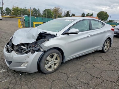 KMHDH4AE8DU****** 2013 Hyundai Elantra