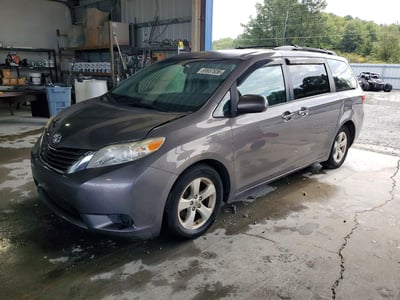5TDKK3DC8FS****** 2015 Toyota Sienna