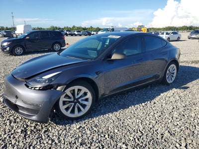 5YJ3E1EB6NF****** 2022 Tesla Model 3