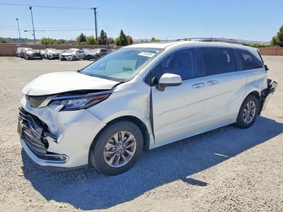 5TDYRKEC2NS****** 2022 Toyota Sienna
