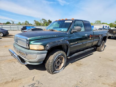 1B7KF23Z3YJ****** 2002 Dodge Ram 2500