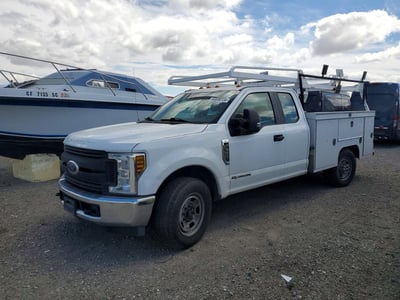 1FD8X3ETXKE****** 2019 Ford F-350