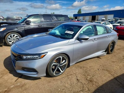 1HGCV2F33JA****** 2018 Honda Accord