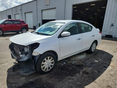 3N1CN7AP1HK****** 2017 Nissan Versa