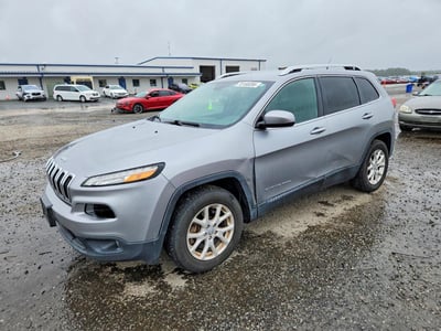 1C4PJMCB4FW****** 2015 Jeep Cherokee
