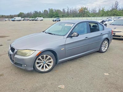 WBAPH5C50BA****** 2011 BMW 3 Series