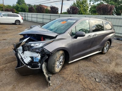 5TDKSKFC3NS****** 2022 Toyota Sienna Hybrid