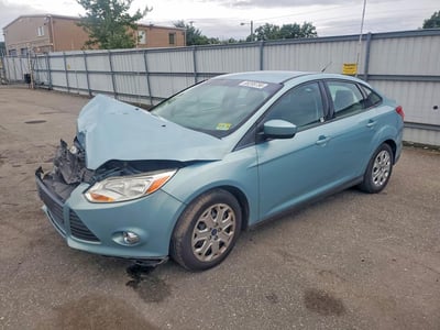 1FAHP3F27CL****** 2012 Ford Focus