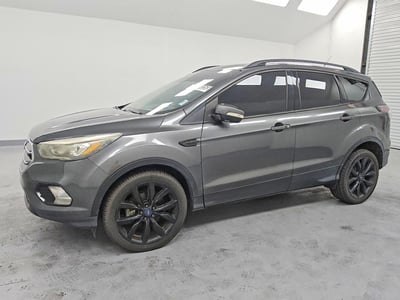 1FMCU0JD4HU****** 2017 Ford Escape