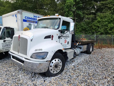 2NKHHM7X8BM****** 2011 Kenworth T300