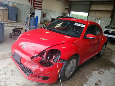 3VWJX7AT7DM****** 2013 Volkswagen Beetle