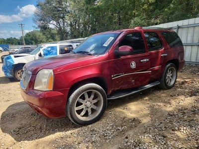 1GKEC638X8J****** 2008 GMC Yukon